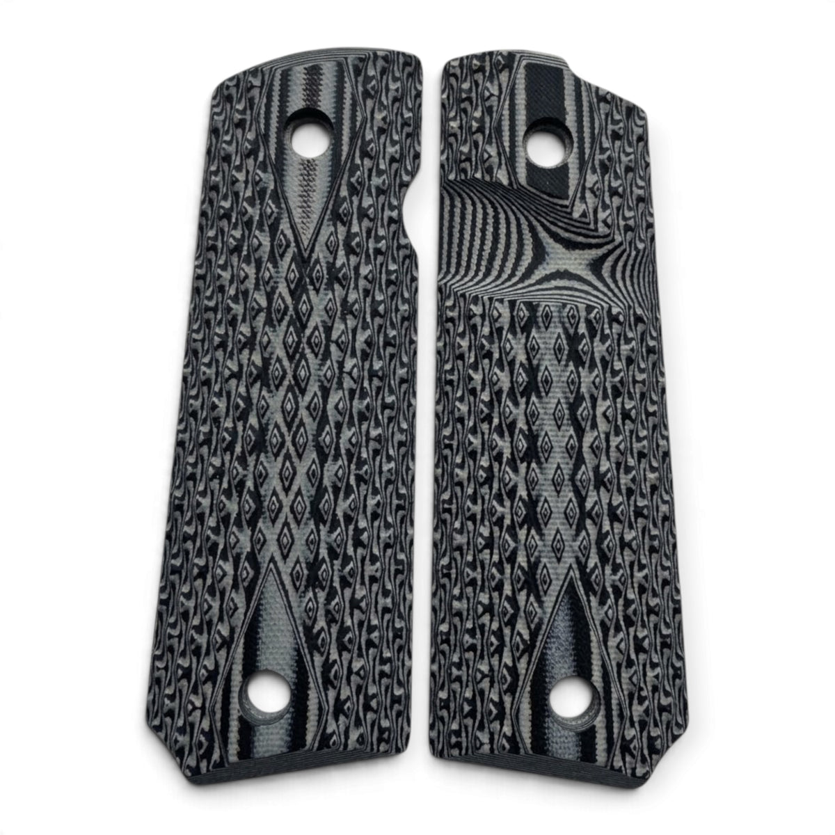 1911 DIAMOND CHECKERED EXTENDED THUMB