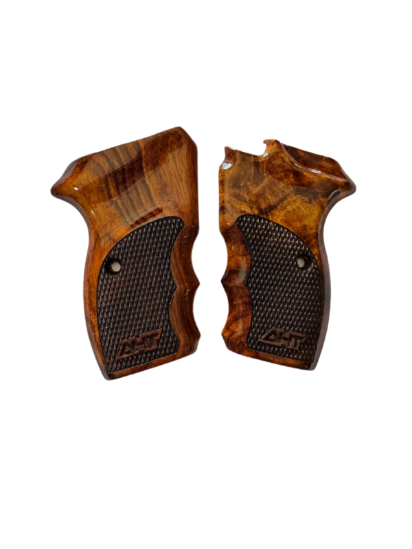 Stallion C-32 Wooden Grip